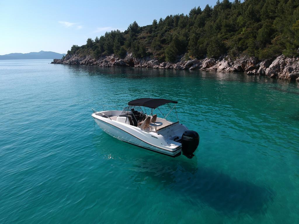 Quicksilver Open 675 — photo 3