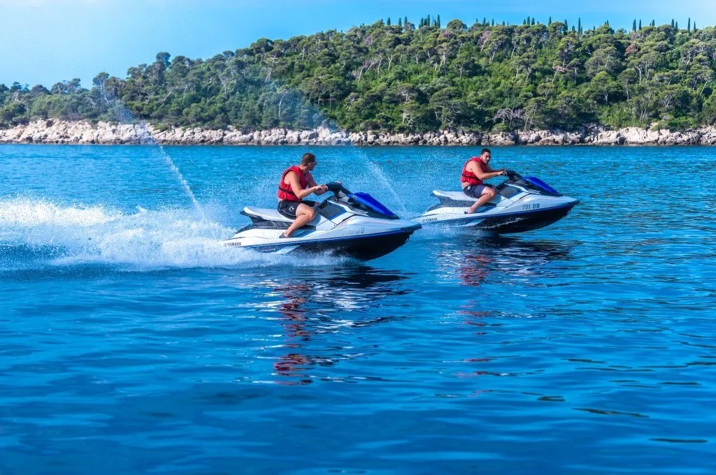 Jet Ski vs Boat Tour in Dubrovnik — Which One Is Right For You?